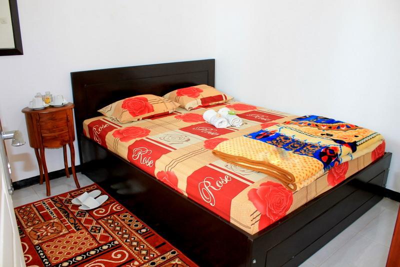 Omah Etan Batu Hostel Batu  Luaran gambar