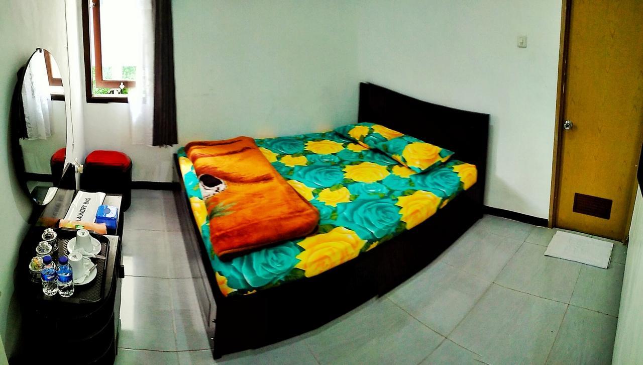 Omah Etan Batu Hostel Batu  Luaran gambar